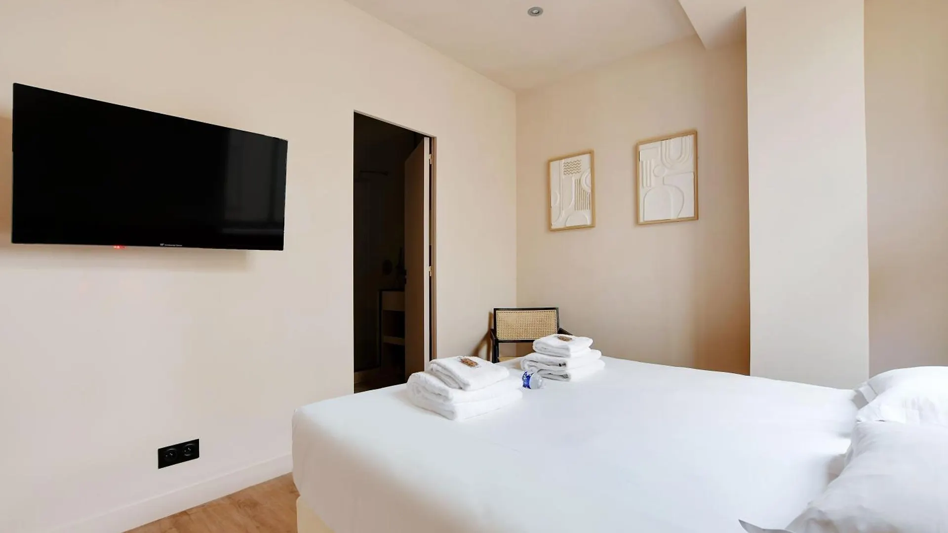 Amazing Duplex - 5Br-10P - Montorgueil Apartment Paris
